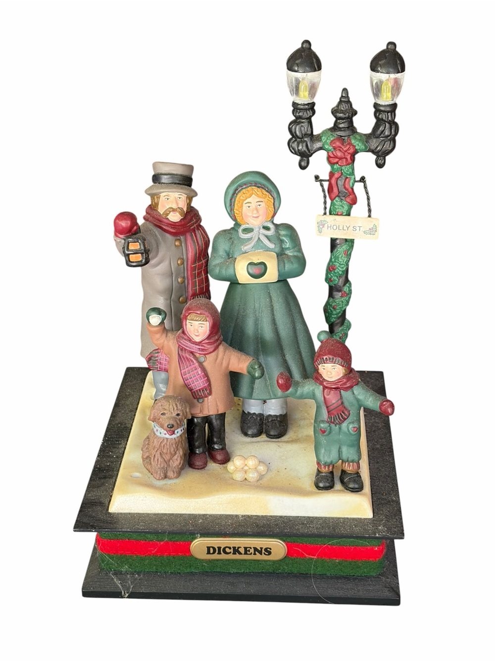 Dickens Holiday Carolers Figurine - Green & Red